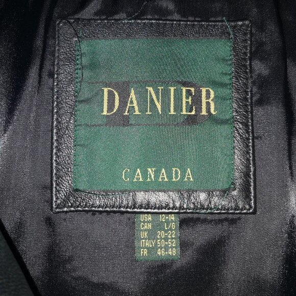 Danier Canada Ladies Size Large Zipper Closure Black Leather Coat - Picture 3 of 7